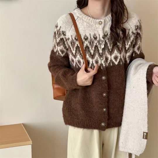 Damen Strickcardigan mit traditionellem Muster und Knopfdetails EB