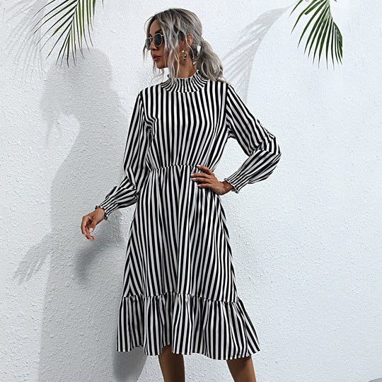 Damen Langarm-Puffärmelkleid mit Rüschensaum EB