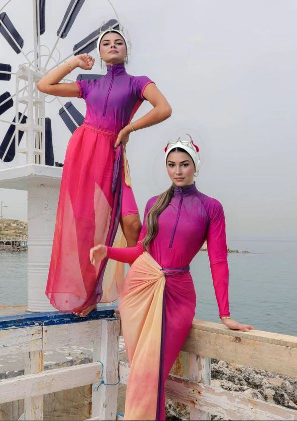 Damen modischer Schwimmanzug mit elegantem Wickellook EB