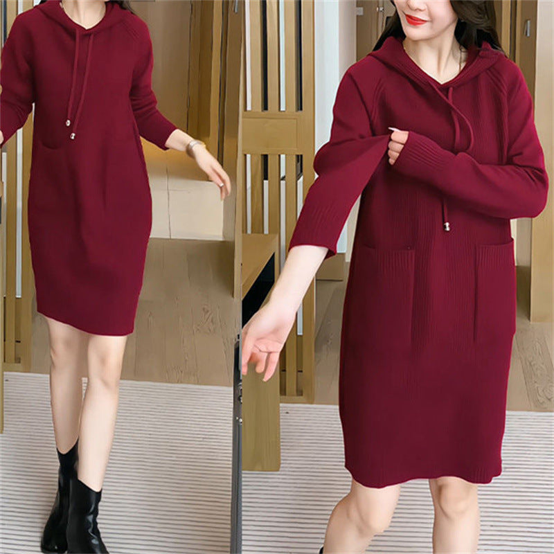 Damen Strickkleid mit Kapuze und praktischen Taschen EB
