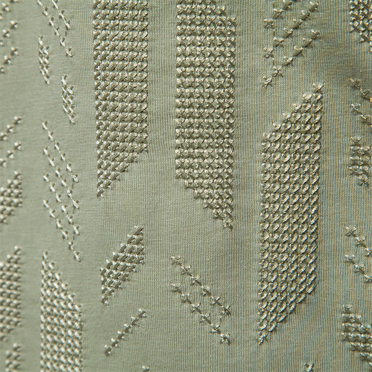 Herren nan Rundhalsshirt aus Baumwollmix mit geometrischer Laserperforation und geradem Schnitt EB