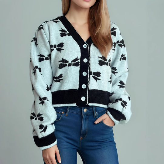 Damen Strickjacke mit verspieltem Schmetterlingsmotiv und dekorativen Knöpfen EB