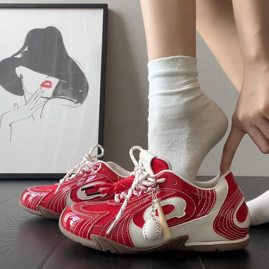 Damen sportliche Sneakers mit innovativem dämpfenden Sohlenprofil EB