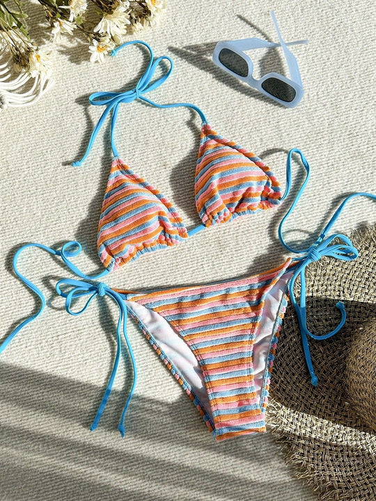 Damen Bikinimodell mit verspieltem Streifenmuster EB