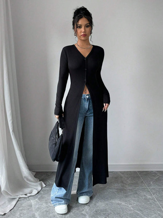 Damen Langstrickjacke mit V-Ausschnitt und Knopfverschluss EB
