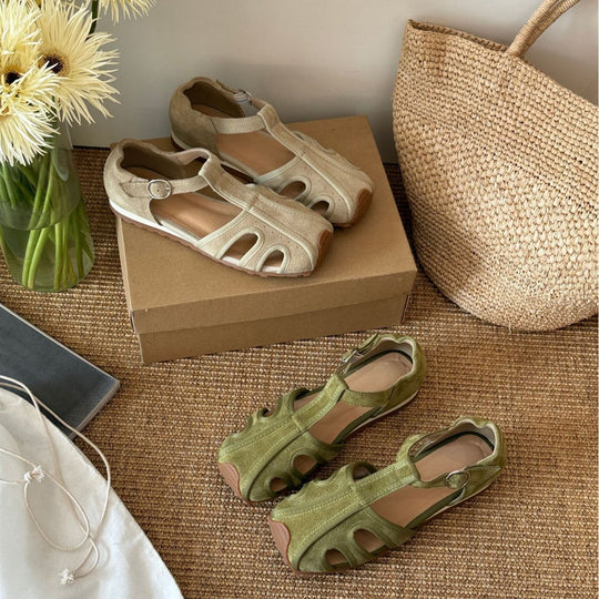 Damen Komfortable Sandalen mit geschlossenen Zehen und modischem Riemen EB