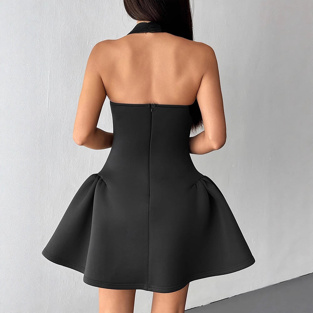 Damen Neckholder Kleid mit eleganter Rüsche und glamouösem Design EB