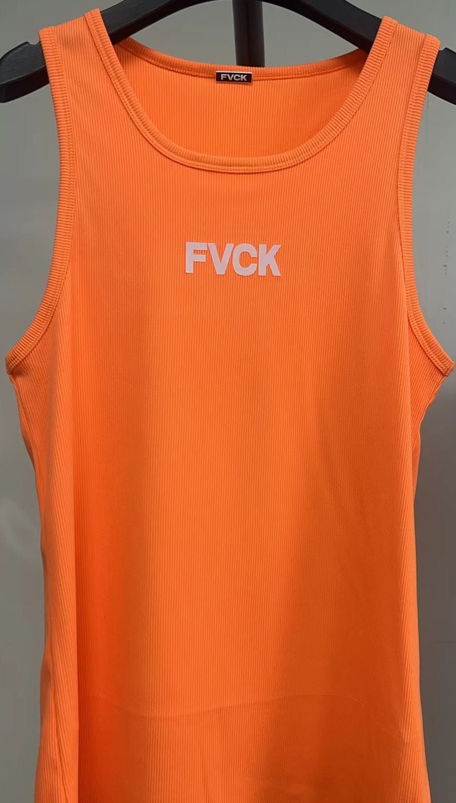Damen Sportliches Tanktop aus leichtem Rippenmaterial EB