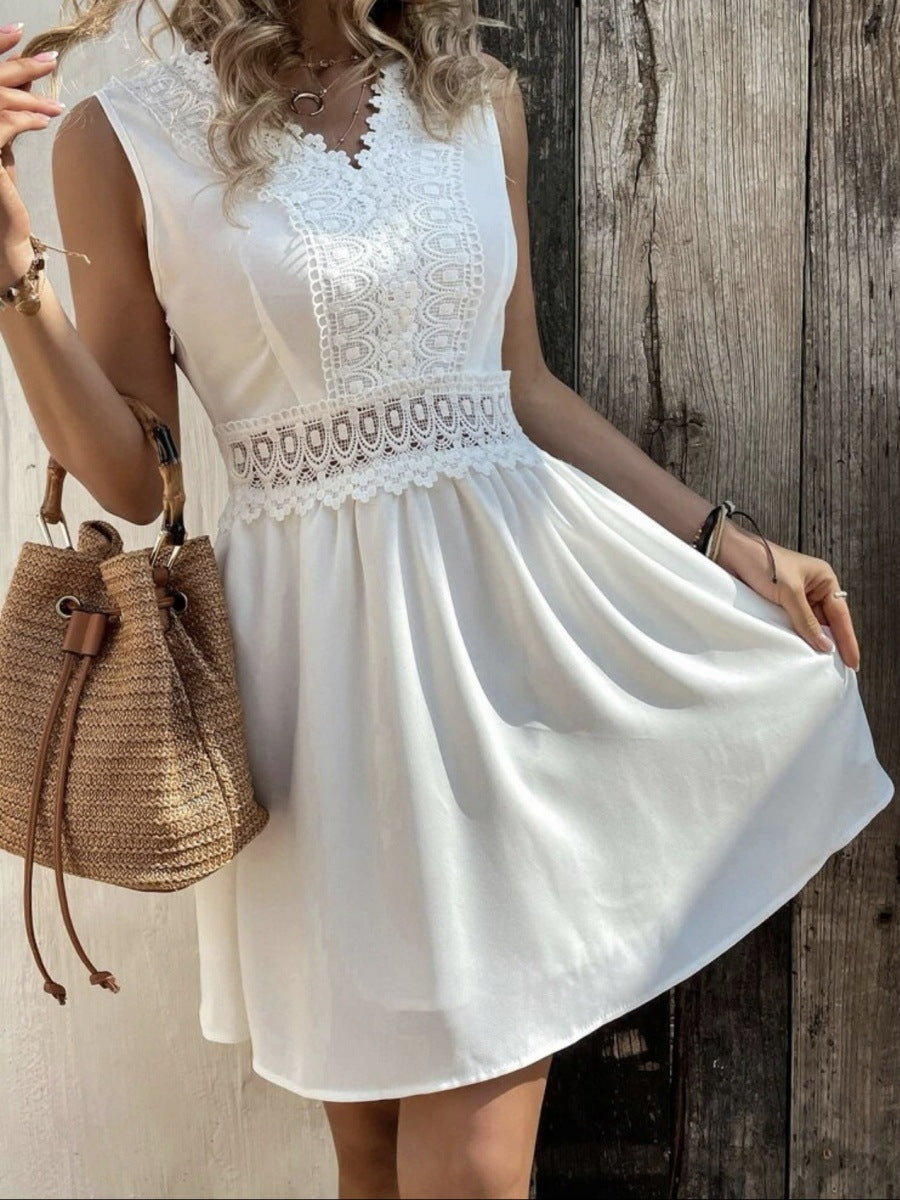 Damen Sommerkleid mit Spitzenakzenten und fließendem Schnitt EB