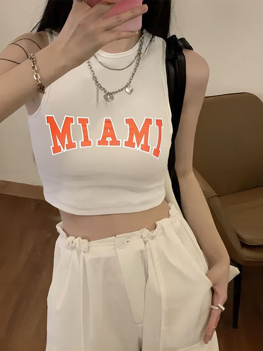Damen Crop-Top mit auffälligem Schriftzug und körpernahem Schnitt EB