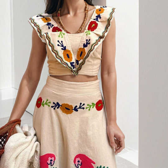Damen Ethno-Inspiriertes Maxikleid mit Buntem Stickdesign und Volant EB