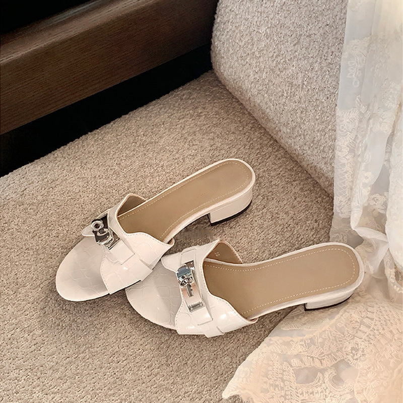 Damen elegante Pantoletten mit modischem Kettendetail EB