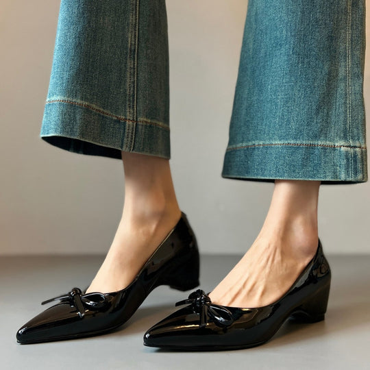 Damen elegante spitze Pumps mit Schleifenakzent EB
