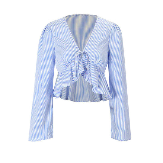 Damen cropped Bluse mit verspielten Rüschendetails und bindbarem Krawattenverschluss EB