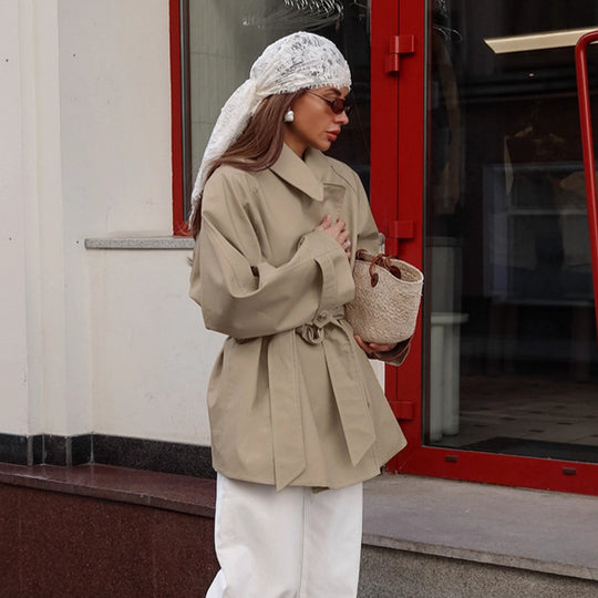 Damen modische Trenchcoatjacke mit taillierter Silhouette und Gürtel EB