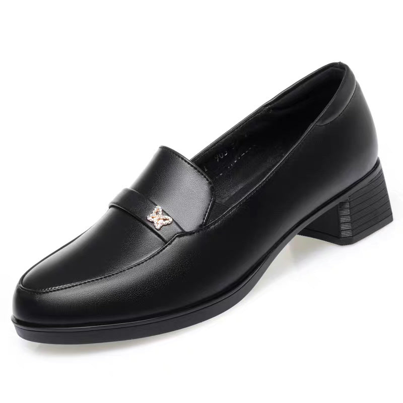 Damen Elegante Mokassins mit modischem Kettendetail und komfortablem Blockabsatz EB
