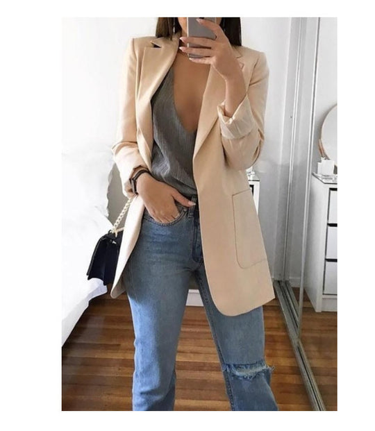 Damen eleganter Blazer mit tailliertem Schnitt und praktischen Taschen EB