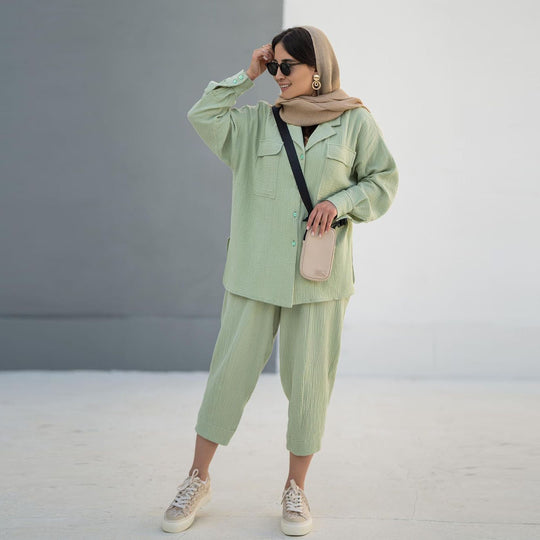 Damen lässiges Zwei-in-Eins Set mit hochwertigem Stoff und praktischen Taschen EB