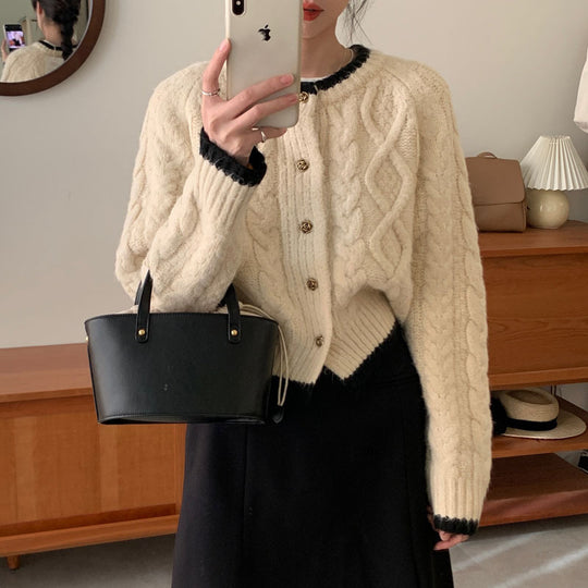 Damen Grobstrick Cardigan mit elegantem Zopfmuster EB