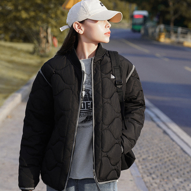 Damen wattierte Freizeitjacke mit gestepptem Design und praktischen Taschen EB