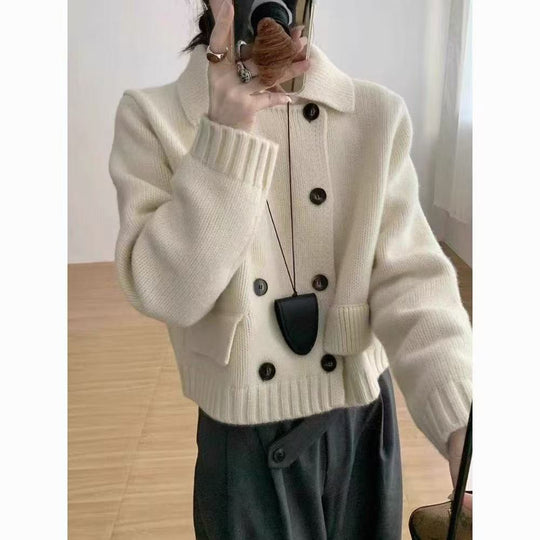 Damen Modischer Strickpullover mit doppelter Knopfleiste und Rundhalsausschnitt EB