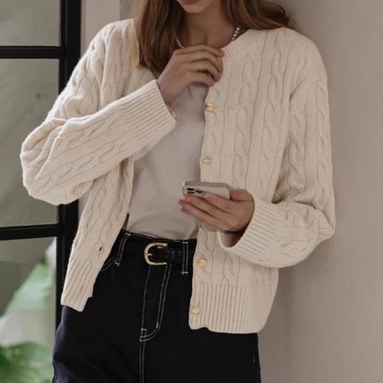 Damen eleganter Strickcardigan mit ausgefallenem Zopfmuster und dekorativen Knöpfen EB