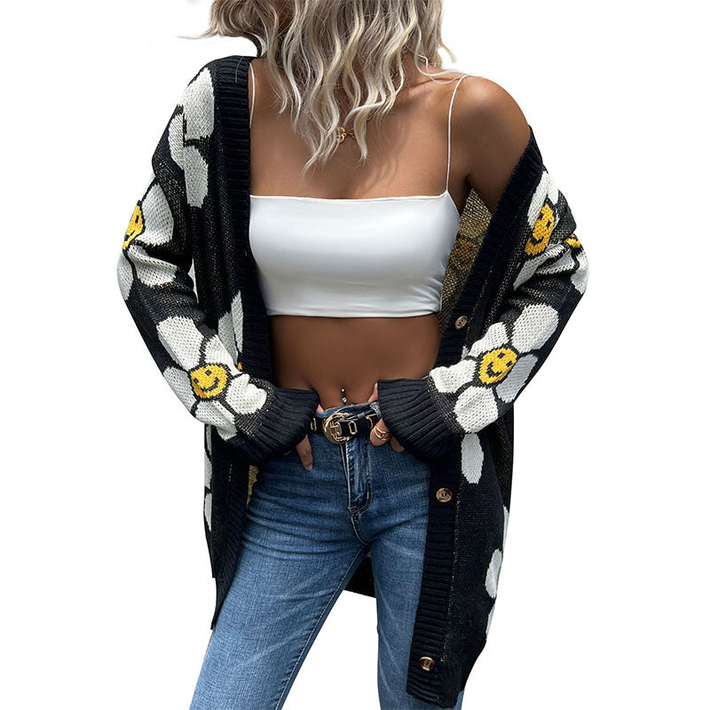 Damen Langärmlige Strickjacke mit Blumenmuster und Knopfdetails EB