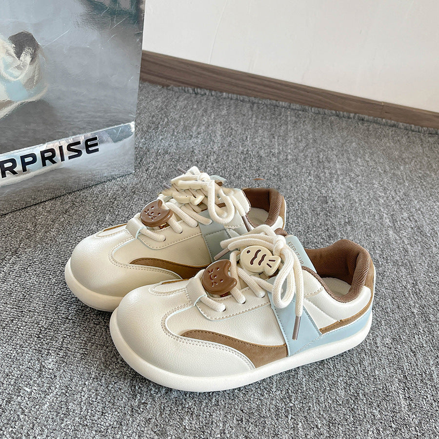 Damen Niedrigprofil Sneakers mit verspielten Motiv-Applikationen EB