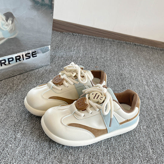 Damen Niedrigprofil Sneakers mit verspielten Motiv-Applikationen EB