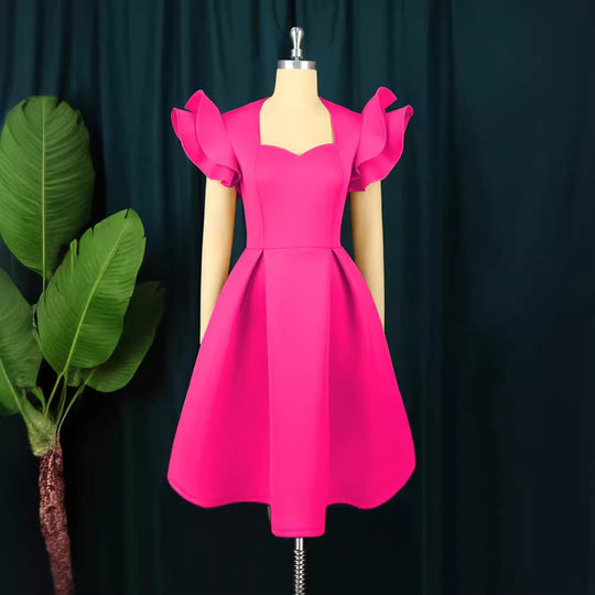 Damen elegantes Kleid mit voluminösen Rüschensäumen EB