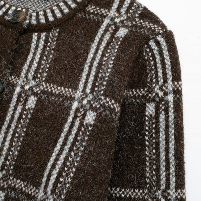 Damen Strickjacke mit modernem Karomuster und Knopfverschluss EB