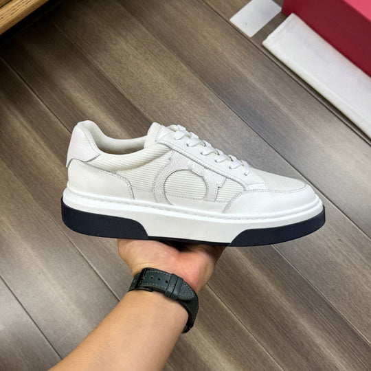 Damen modische Sneakers mit robustem Profil und strapazierfähiger Gummisohle EB