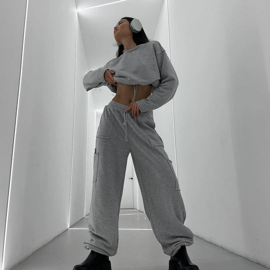 Damen kurzes Sweatshirt mit Kordelzug und Oversize-Ärmeln EB