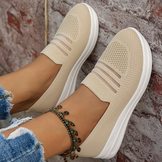 Damen Slip-On Sneakers mit flexiblem Obermaterial und rutschfester Sohle EB