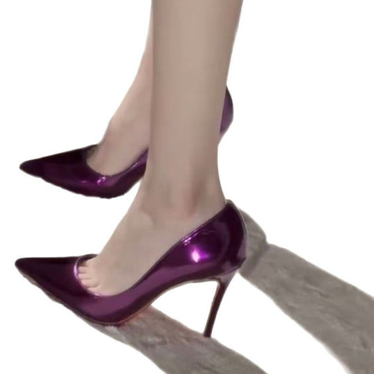 Damen High-Heels mit glänzender Lackoberfläche und spitzem Zehenbereich EB