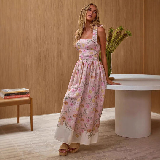 Damen Maxikleid mit floralen Akzenten und verstellbaren Spaghettiträgern EB