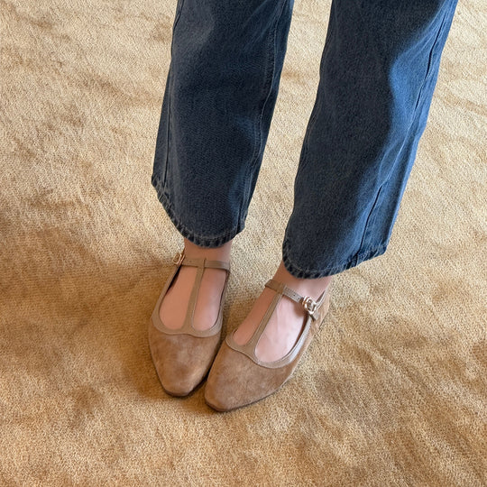 Damen Elegante Mary Jane Ballerinas aus hochwertigem Wildleder mit verstellbarem Riemchen EB