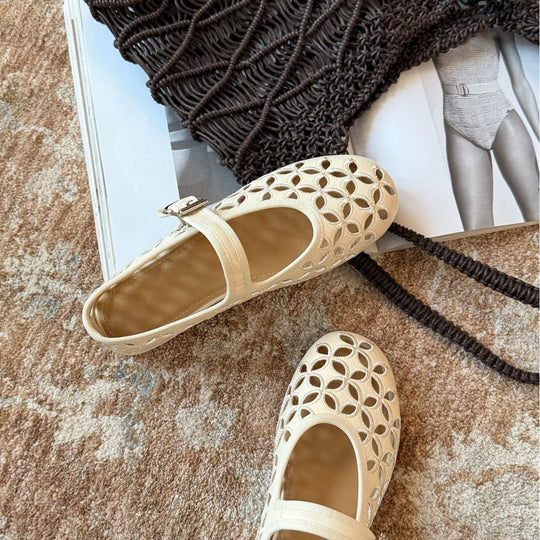 Damen klassische Ballerinas aus perforiertem Material EB