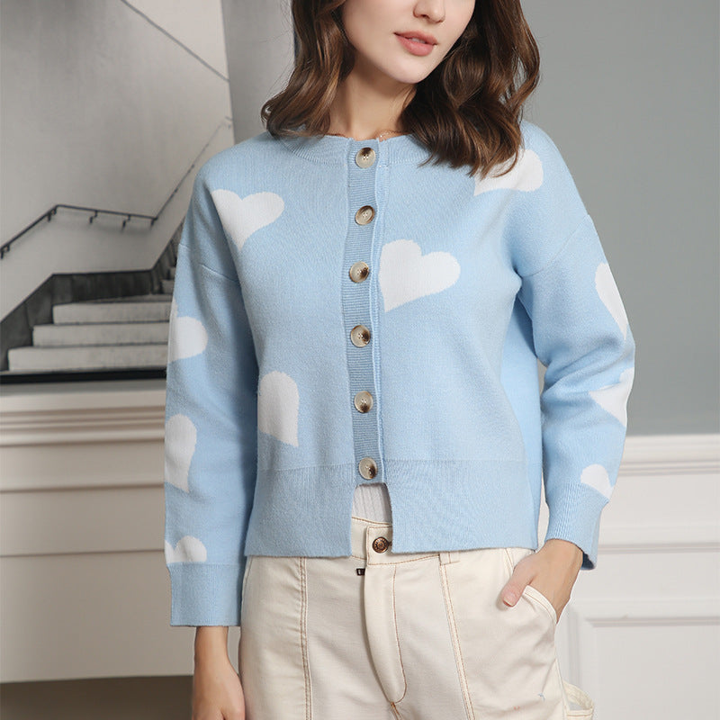 Damen Strickjacke mit Herzmotiv und knöpfbarem Design EB