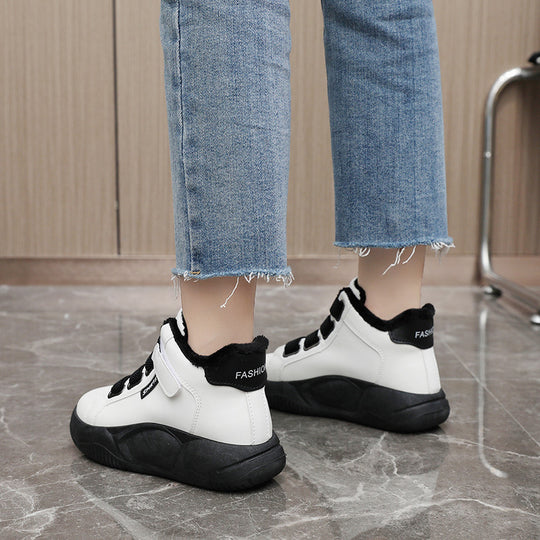 Damen Sportliche High-Top Sneakers mit Fellfutter von EB
