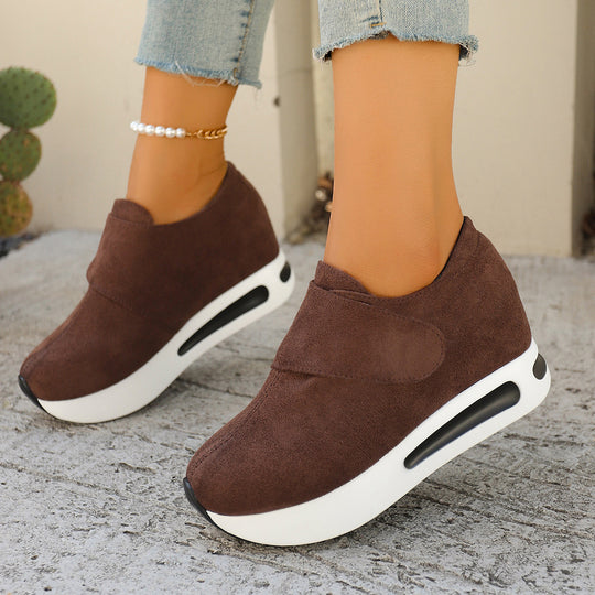 Damen Bequeme Plateau-Sneaker mit rutschfester Sohle und atmungsaktivem Obermaterial EB