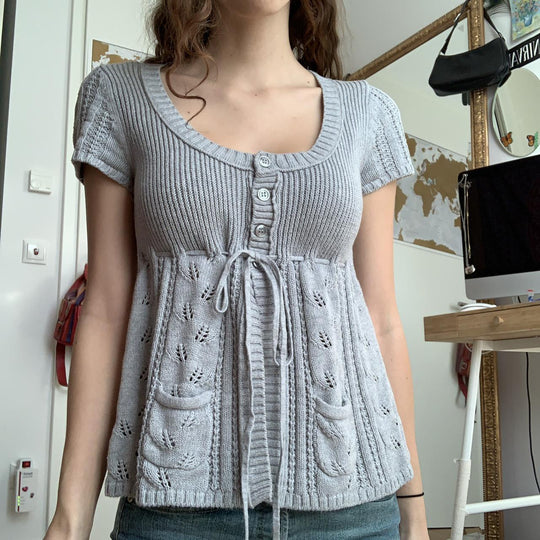 Damen Strickoberteil mit dekorativem Bindegürtel und Eingrifftaschen EB