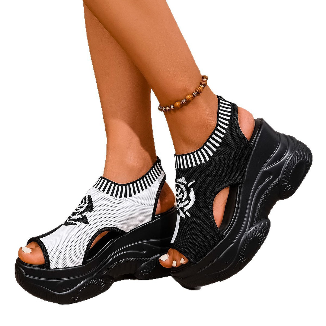 Damen Plateauschlupfschuhe mit floralen Akzenten EB