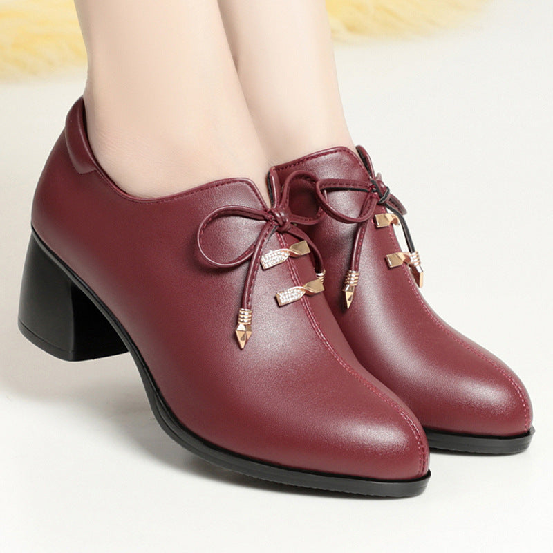 Damen Elegante Schnürstiefeletten mit dekorativen Schmuckdetails und komfortablem Blockabsatz EB