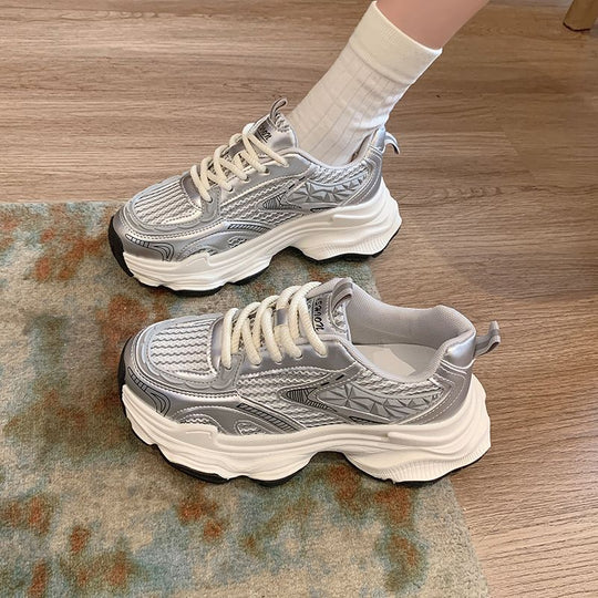 Damen Sportliche Sneakers mit atmungsaktiver Mesh-Oberfläche und designstarker Dämpfung EB
