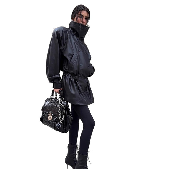 Damen Kunstlederjacke mit modischem Oversized-Schnitt und taillierbarem Gürtel EB
