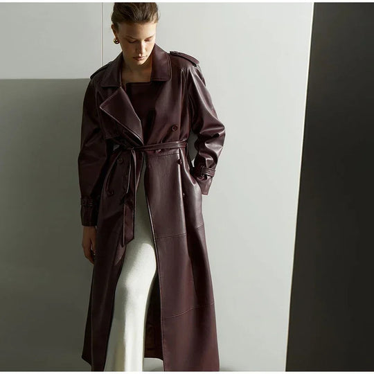 Damen Eleganter Kunstleder-Trenchcoat mit tailliertem Gürtel EB