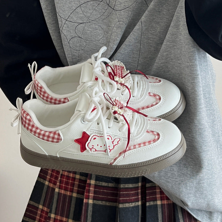 Damen Modische Sneaker mit verspieltem Design und detailverliebter Stickerei EB