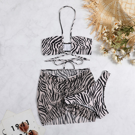 Damen Triangel-Bikini-Set mit transparentem Wickelrock und animalischem Muster EB