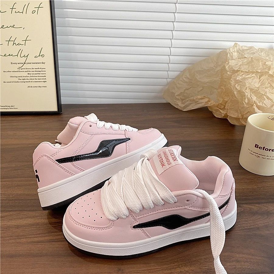 Damen Sneakers im sportlichen Design mit komfortabler Polstersohle und modischer Schnürung EB